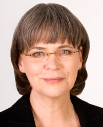 Petra Reinbold-Knape
