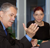 Zoltan Kazatsay im Gespräch mit Ministerin Diana Golze © Foto: Leo Seidel