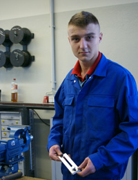 Rafal Dawidowicz aus Polen absolvierte 2011 eine Ausbildung zum Mechatroniker in Cottbus.